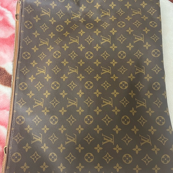 Louis Vuitton Handbags - Louis Vuitton Monogram laptop bag